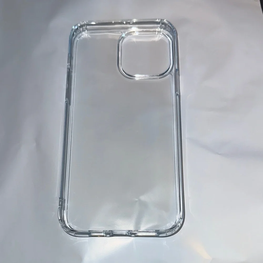 Clear Protective Phone Case for iPhone 6.7” displays (13 pro max or 14 plus)